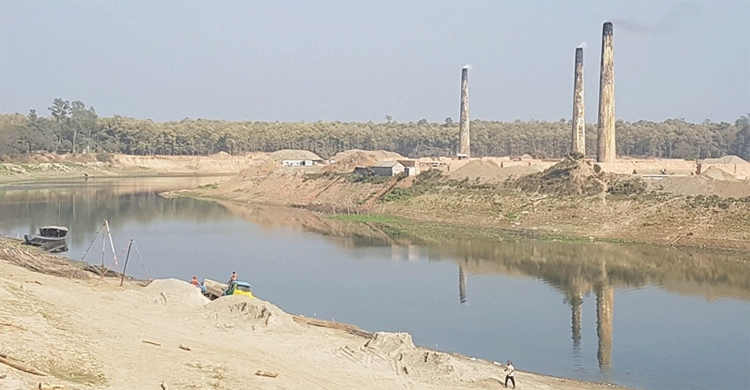 ‘মামলায় আগ্রহ নেই পরিবেশ অধিদপ্তরের’